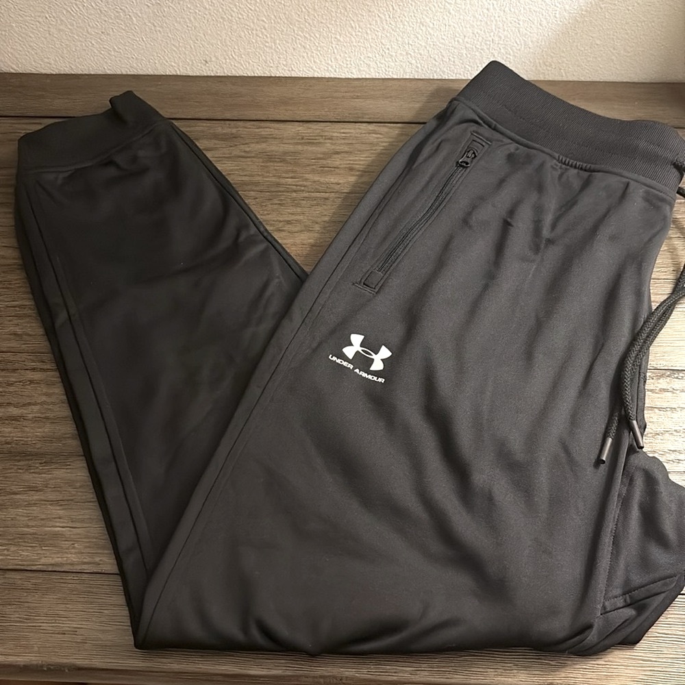 NWT [Under Armour] UA Sportstyle Classic Black Joggers Sweatpants Men’s S or L - Picture 7 of 14